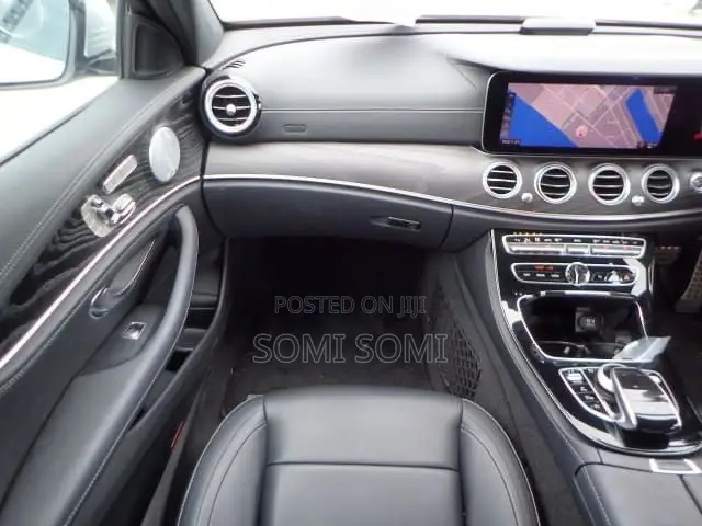 Mercedes-Benz E200 2019 Silver
