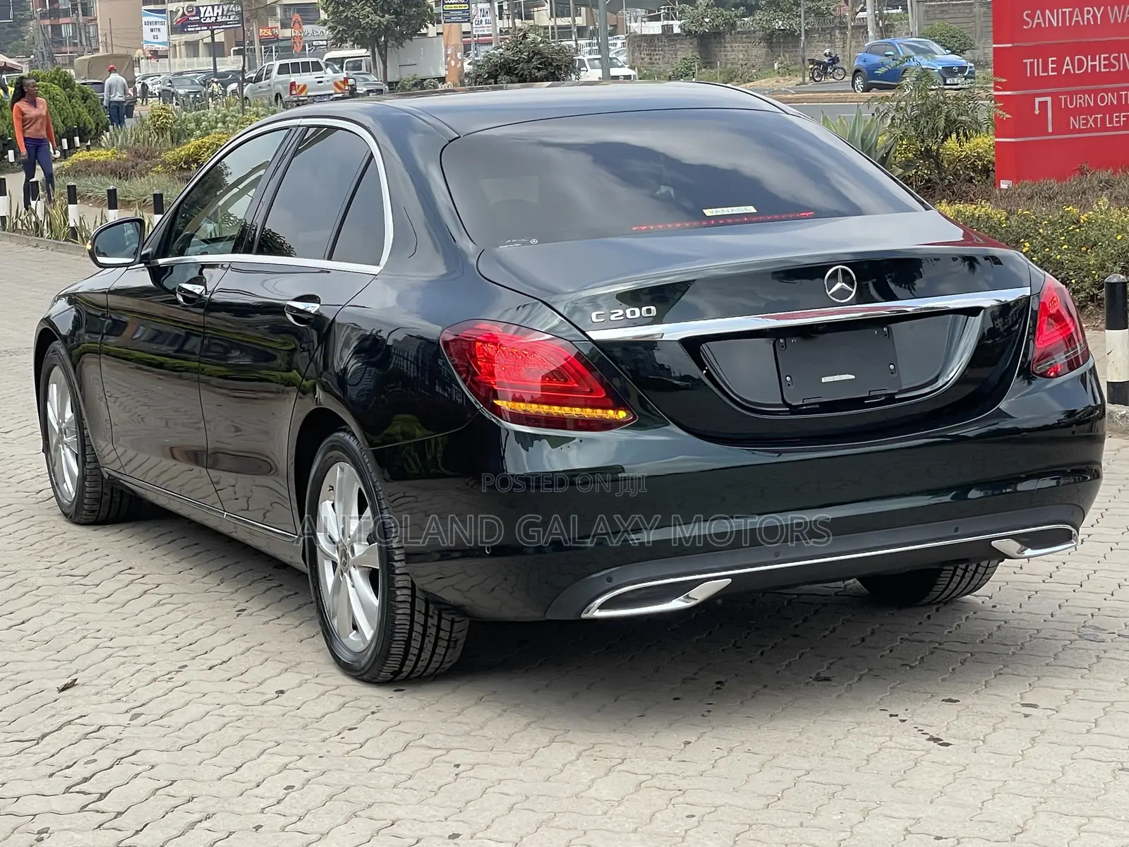 Mercedes-Benz C200 2019 Green