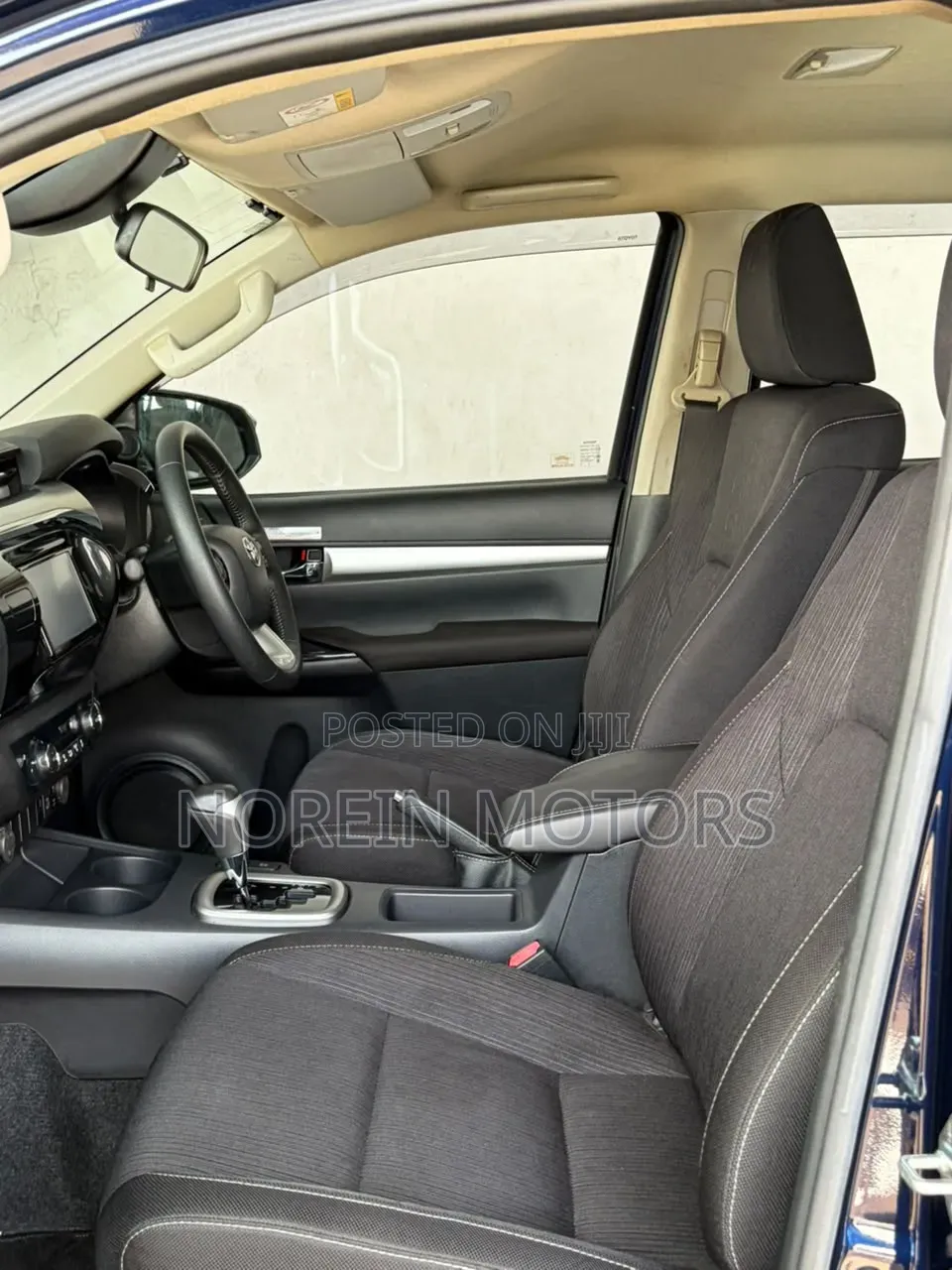 Toyota Hilux 2019 Blue