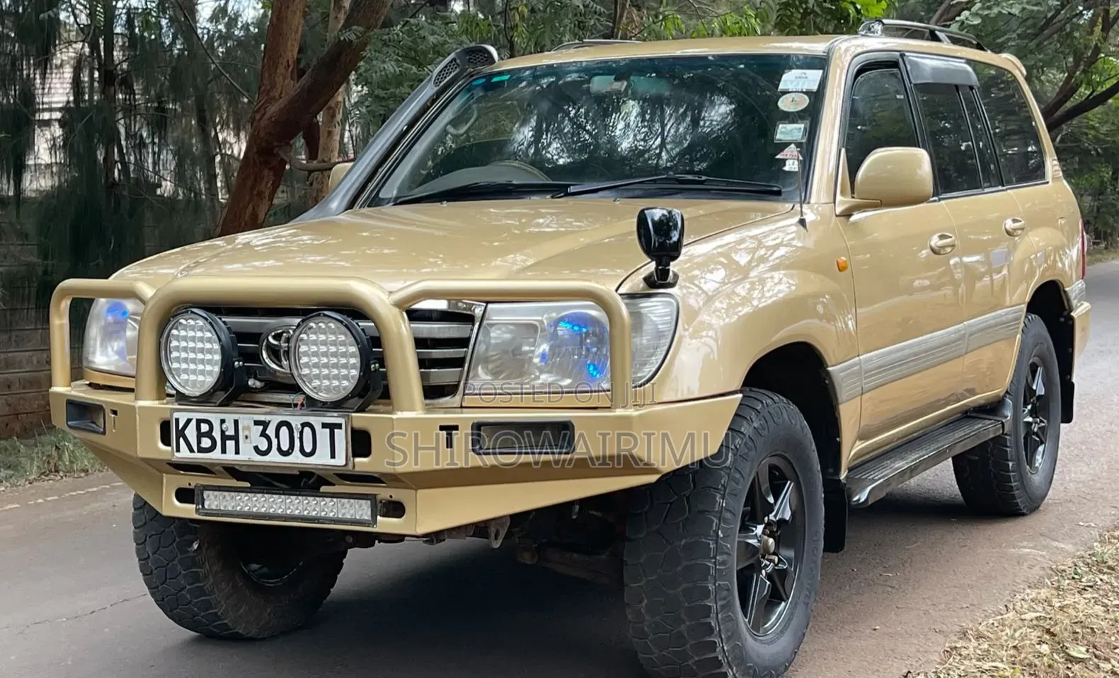 Toyota Land Cruiser 2003 Yellow