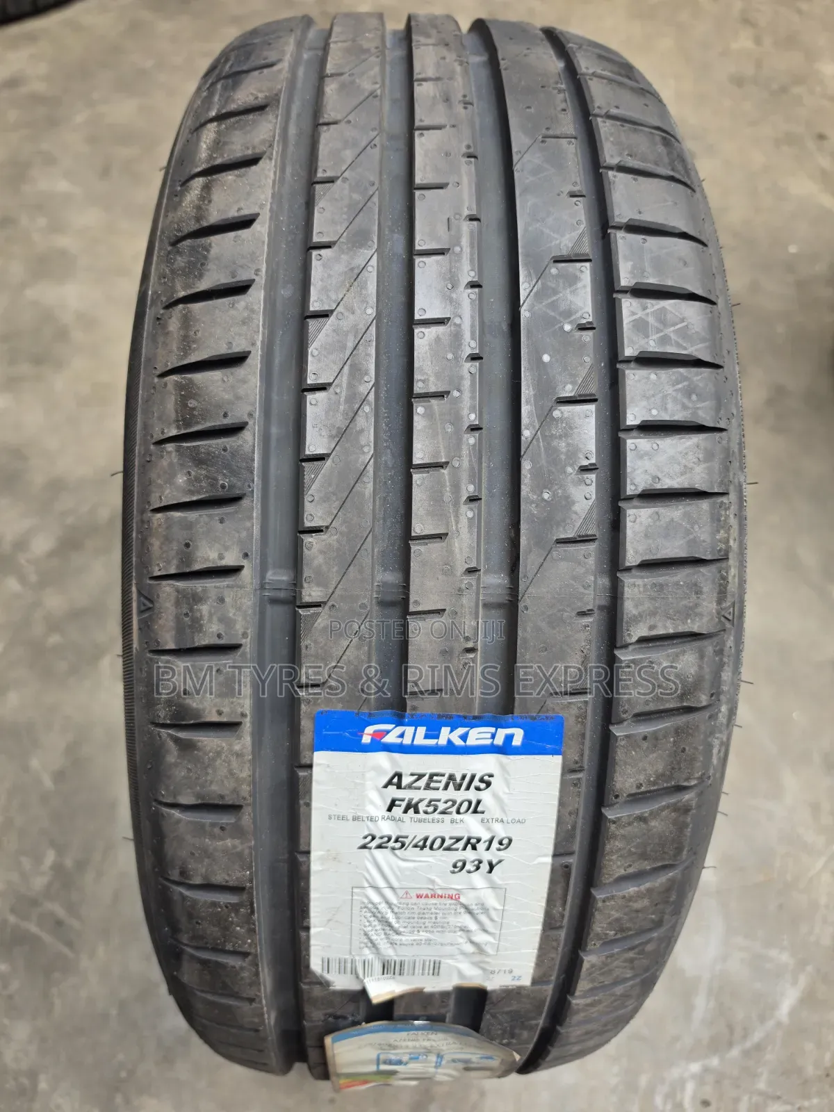 225 /40 R19 FALKEN TIRES (Japan)