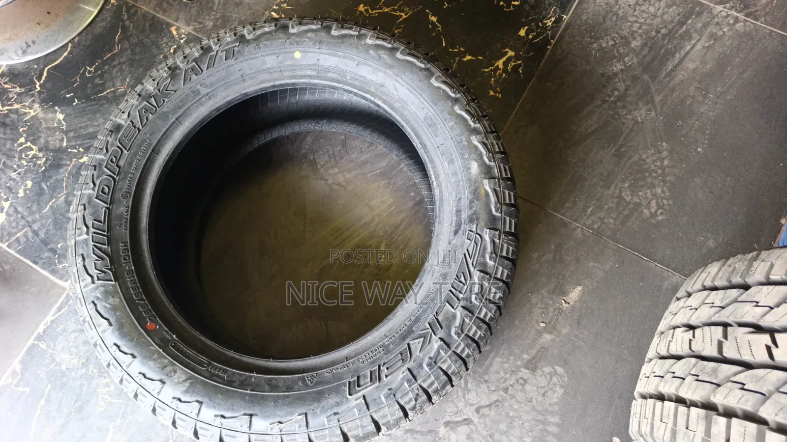 255/55r18 Falken a/T
