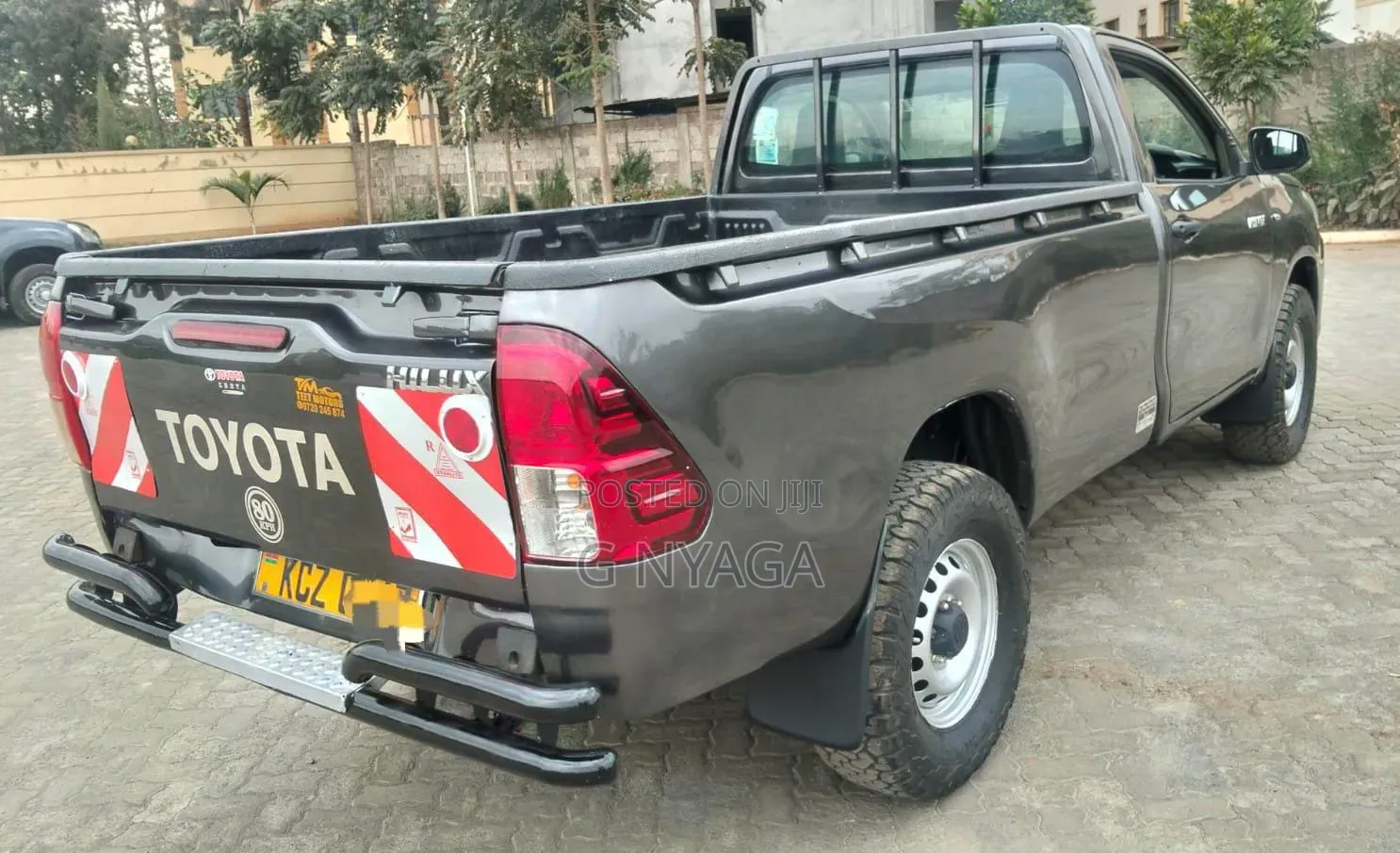 Toyota Hilux 2020 Gray