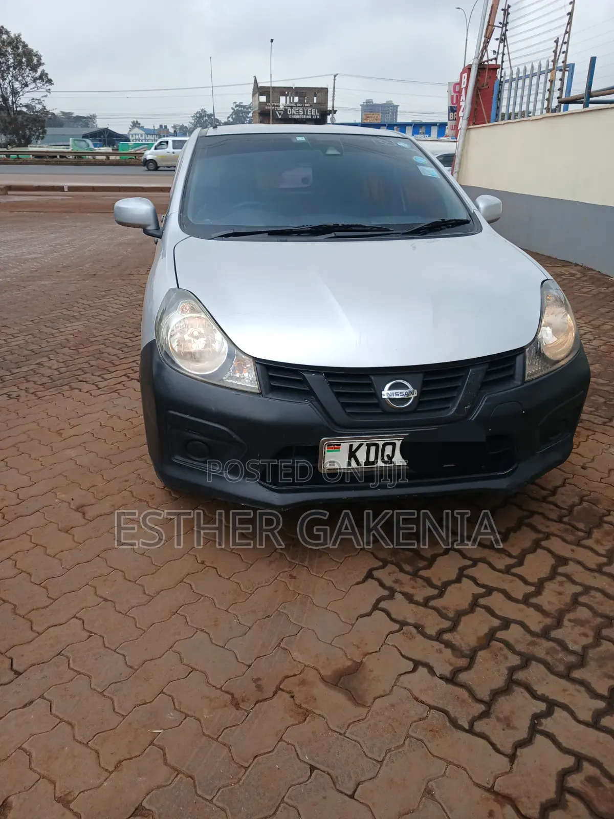 Nissan Advan 2017 Silver