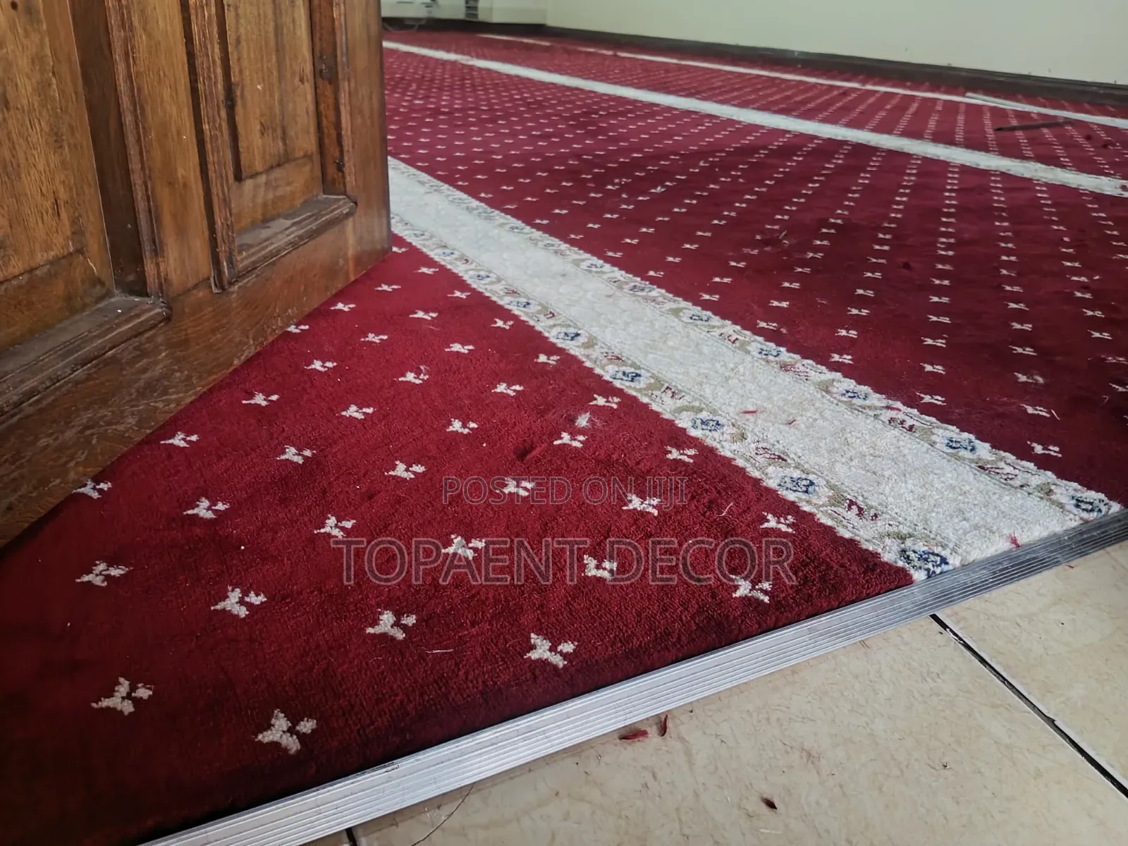 Modern Maroon Wall to Wall Carpets