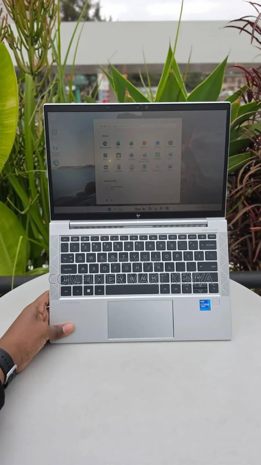 Laptop HP EliteBook 830 G8 16GB Intel Core i7 SSD 512GB