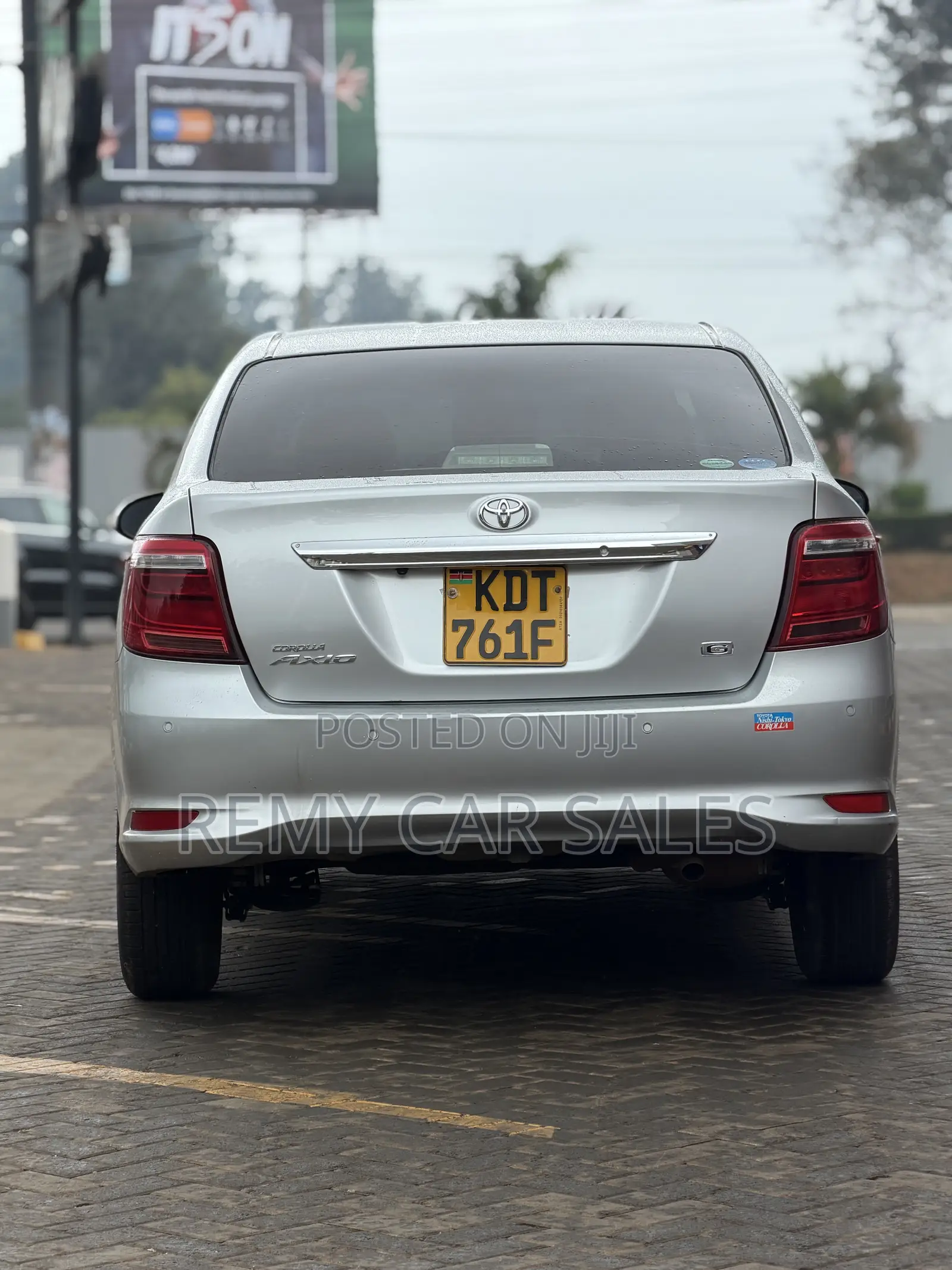 Toyota Axio 2018 Silver