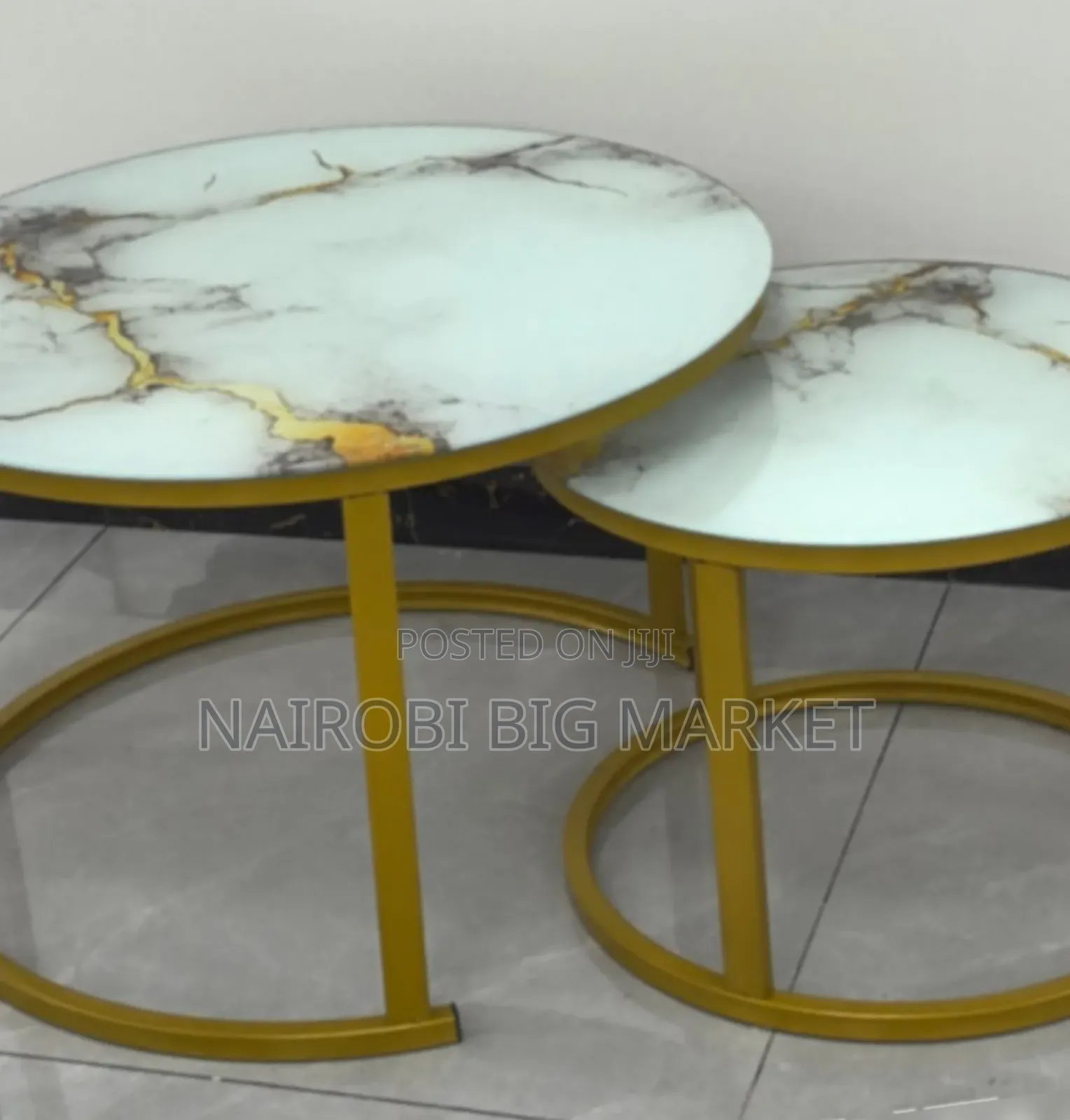 Nesting Coffee Table Glass Effect