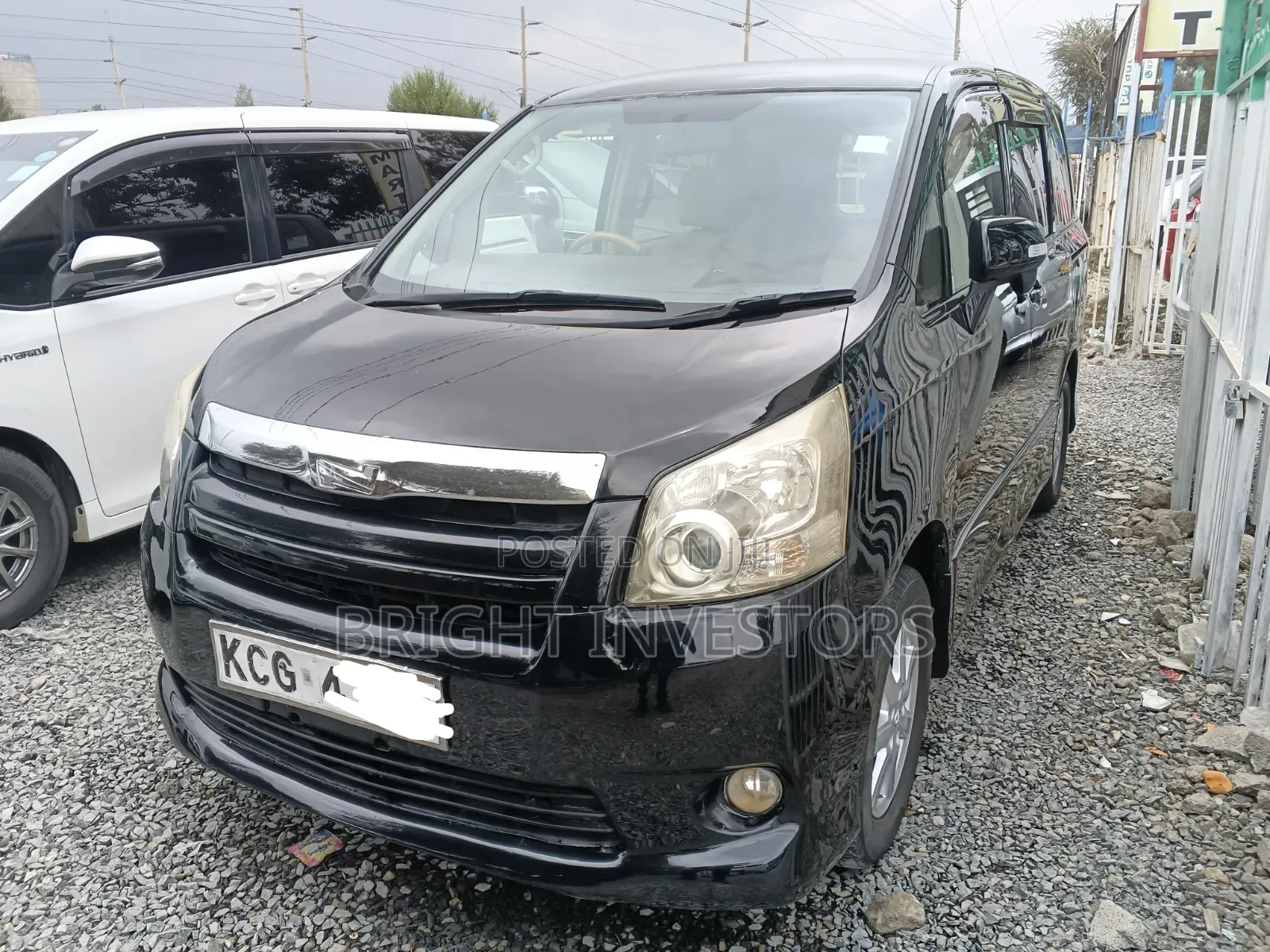 Toyota Noah 2013 Black