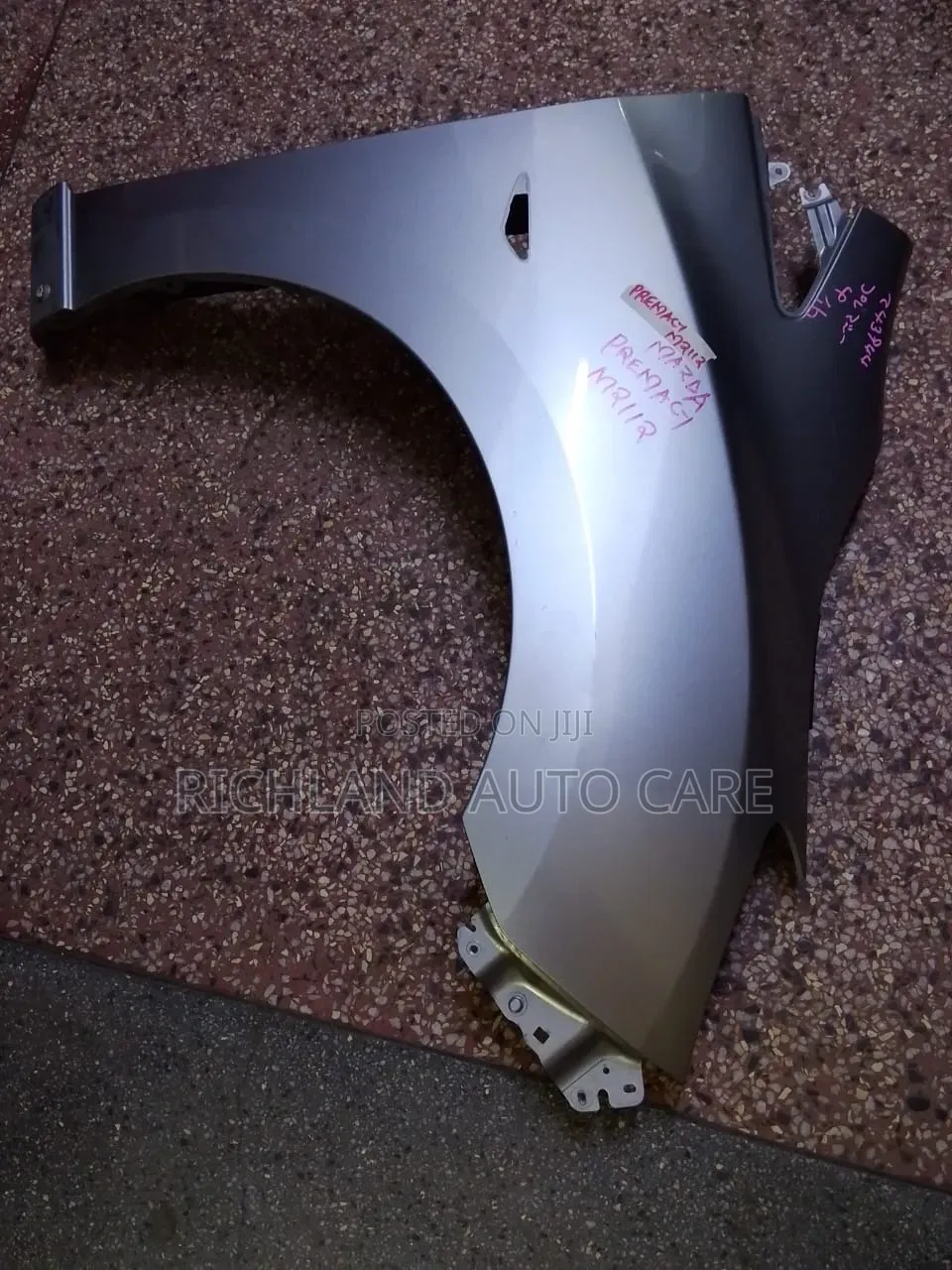 Mazda Premacy Fender Year 2011