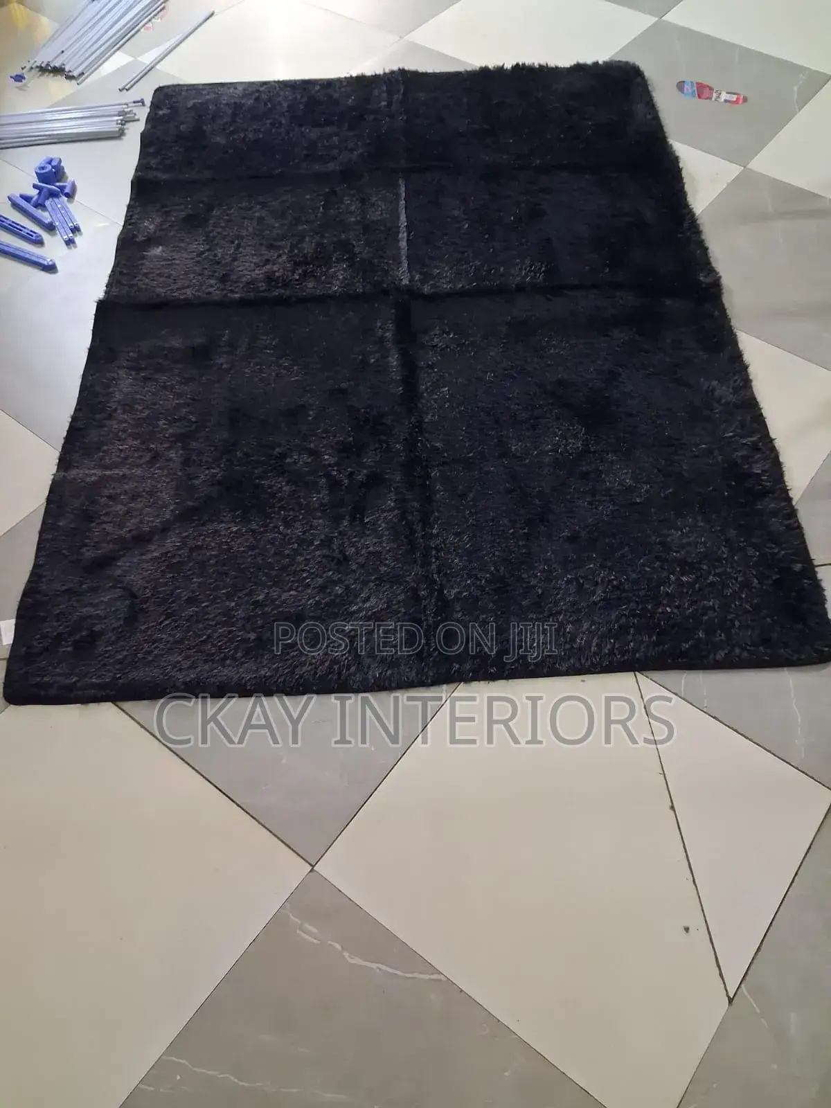 Cozy Floors for Cozy Lifestyles Red and Black Fluffy Carpets