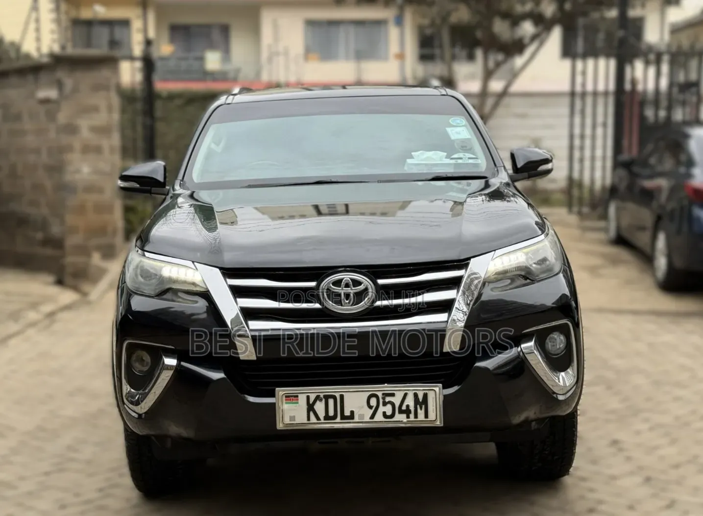 Toyota Fortuner 2.8 D AWD 2016 Black