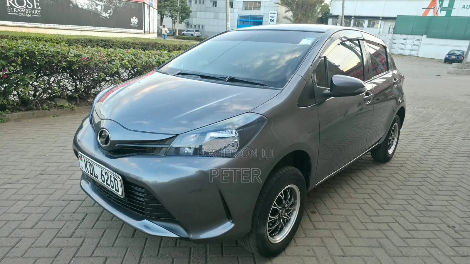 Toyota Vitz 2015
