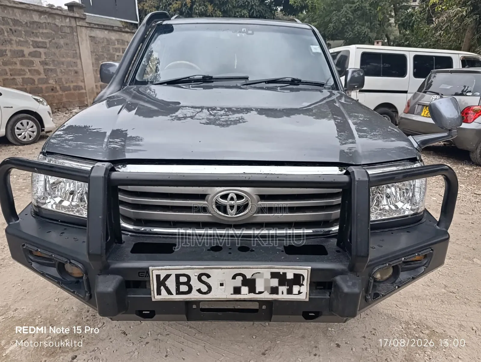 Toyota Land Cruiser 2005 Gray