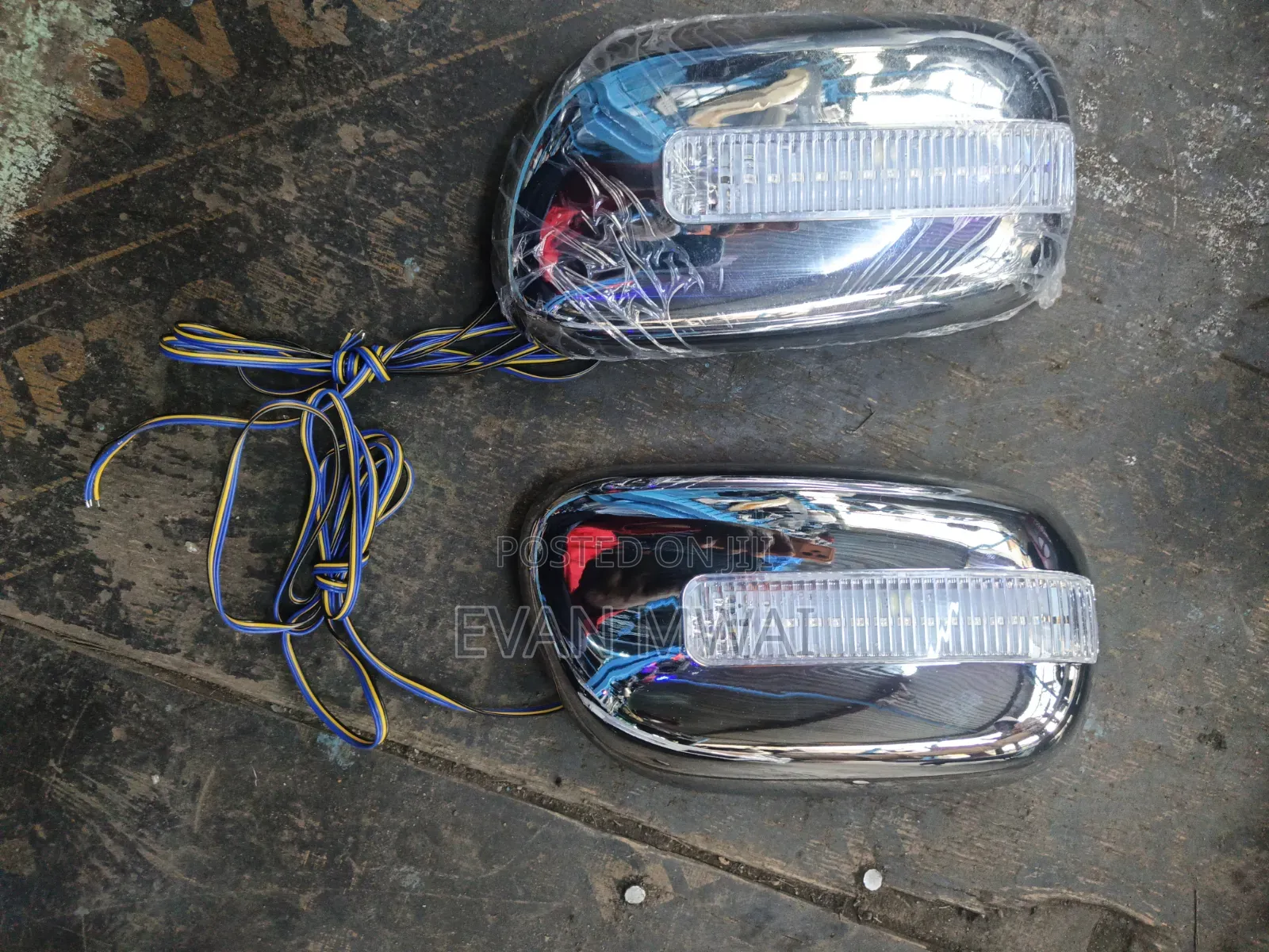 Toyota NZE/ Probox/Premio 240 Side Mirror Chrome Covers With Signal
