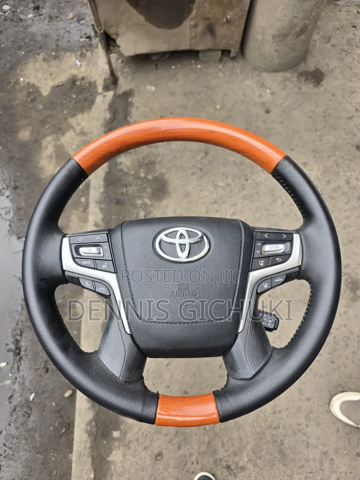Steering Wheel Landcruiser 200 Series/ Prado 165. (Wooden Finish)