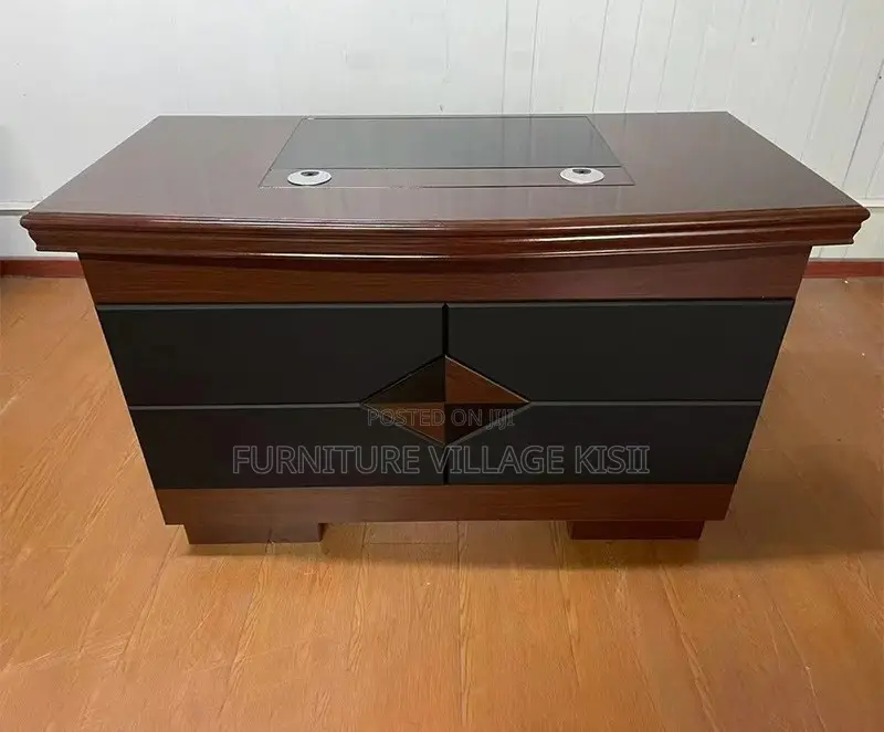 Office Desk: Executive Mahogany Desk1200mm