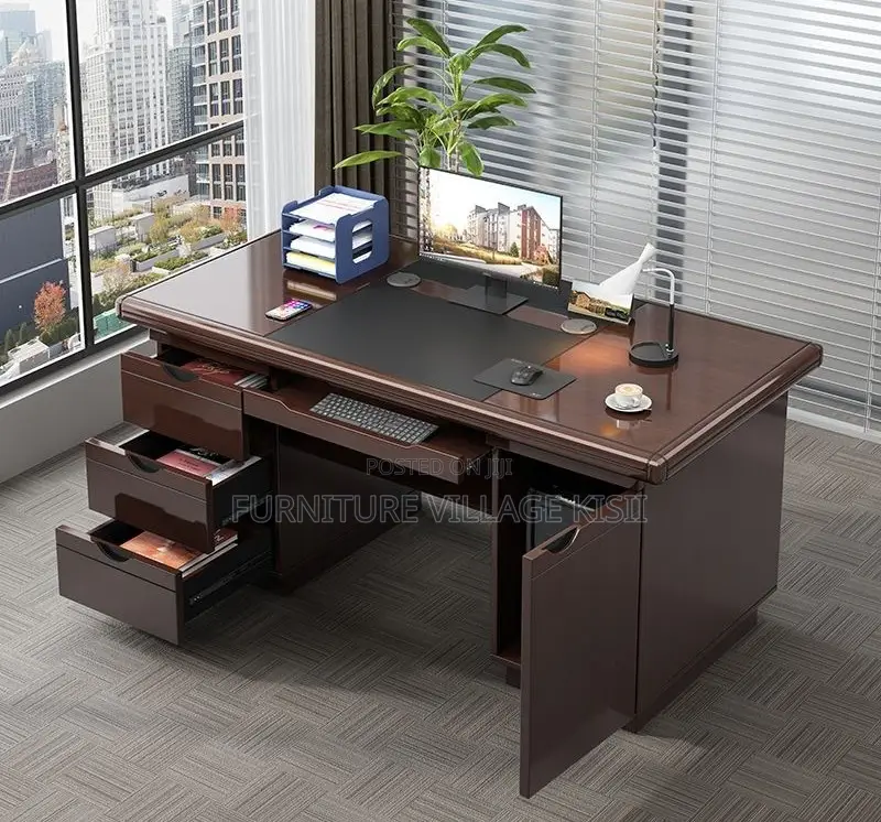Office Desk: Executive Mahogany Desk1200mm