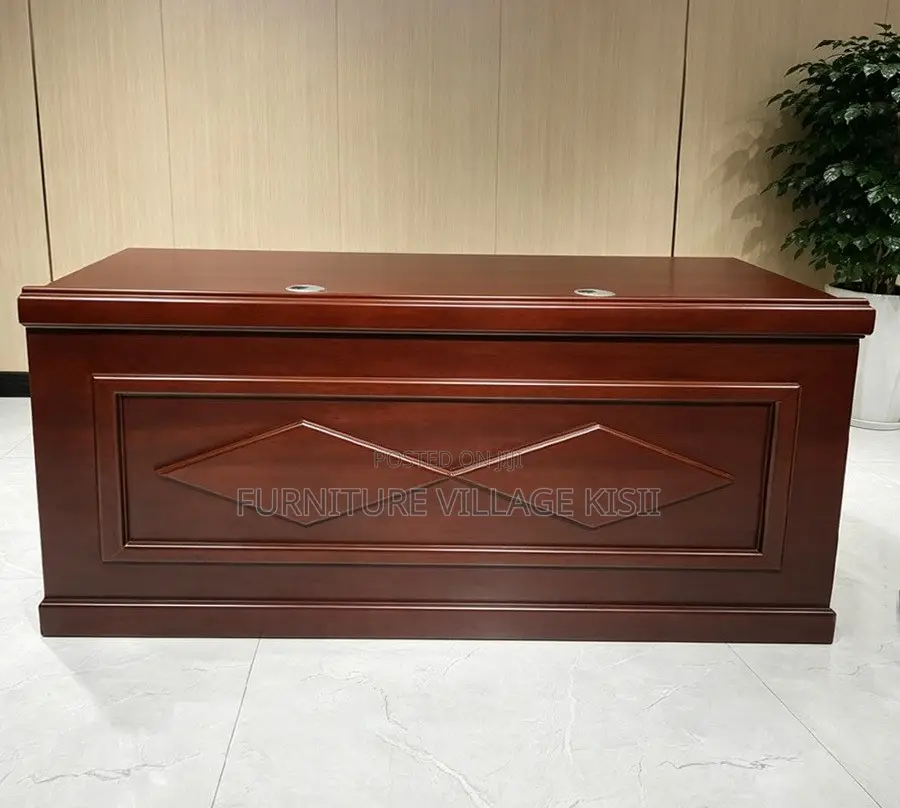 Office Desk: Executive Mahogany Desk1200mm