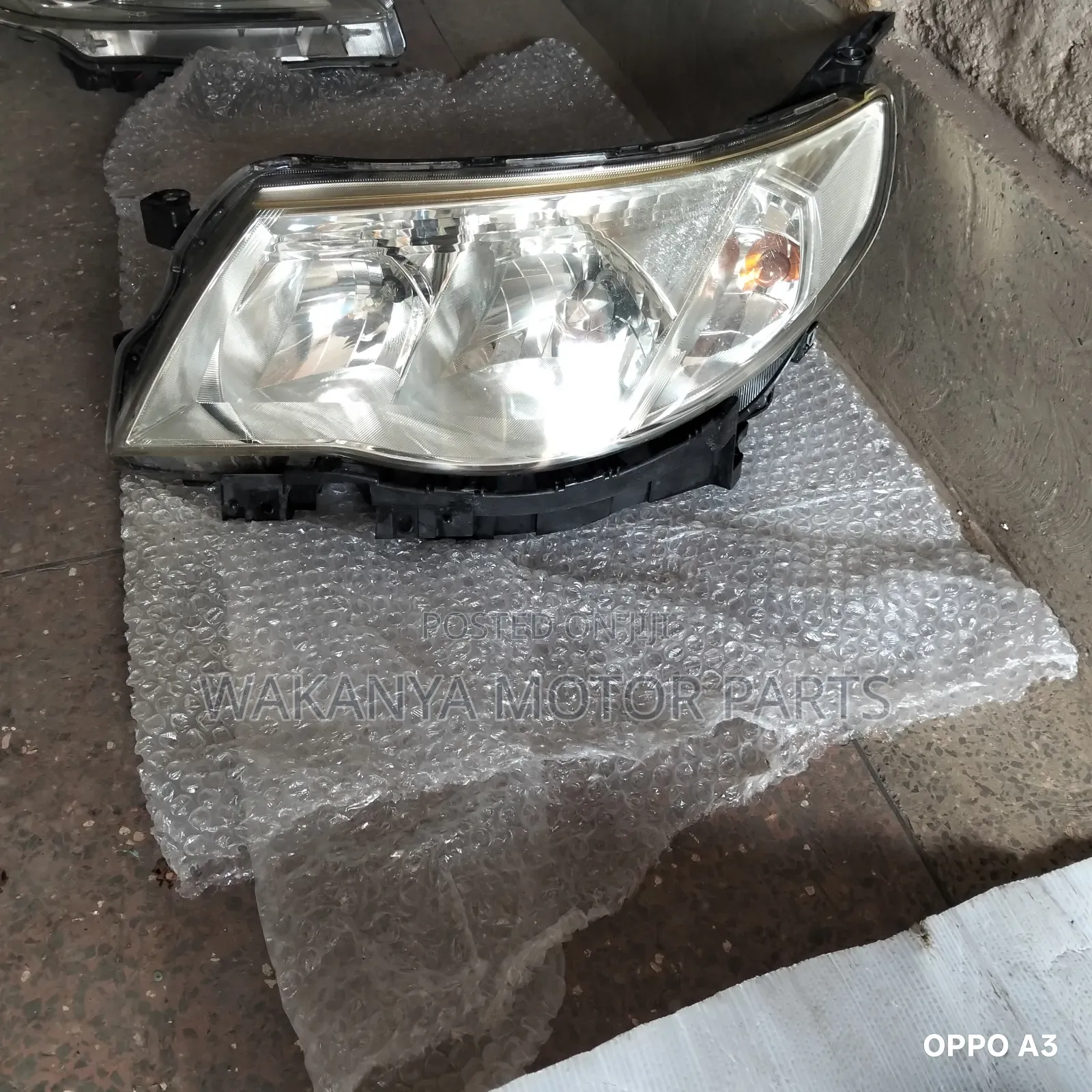Subaru Forester SH5 Non Xenon Headlamp, Ex Japan Spare