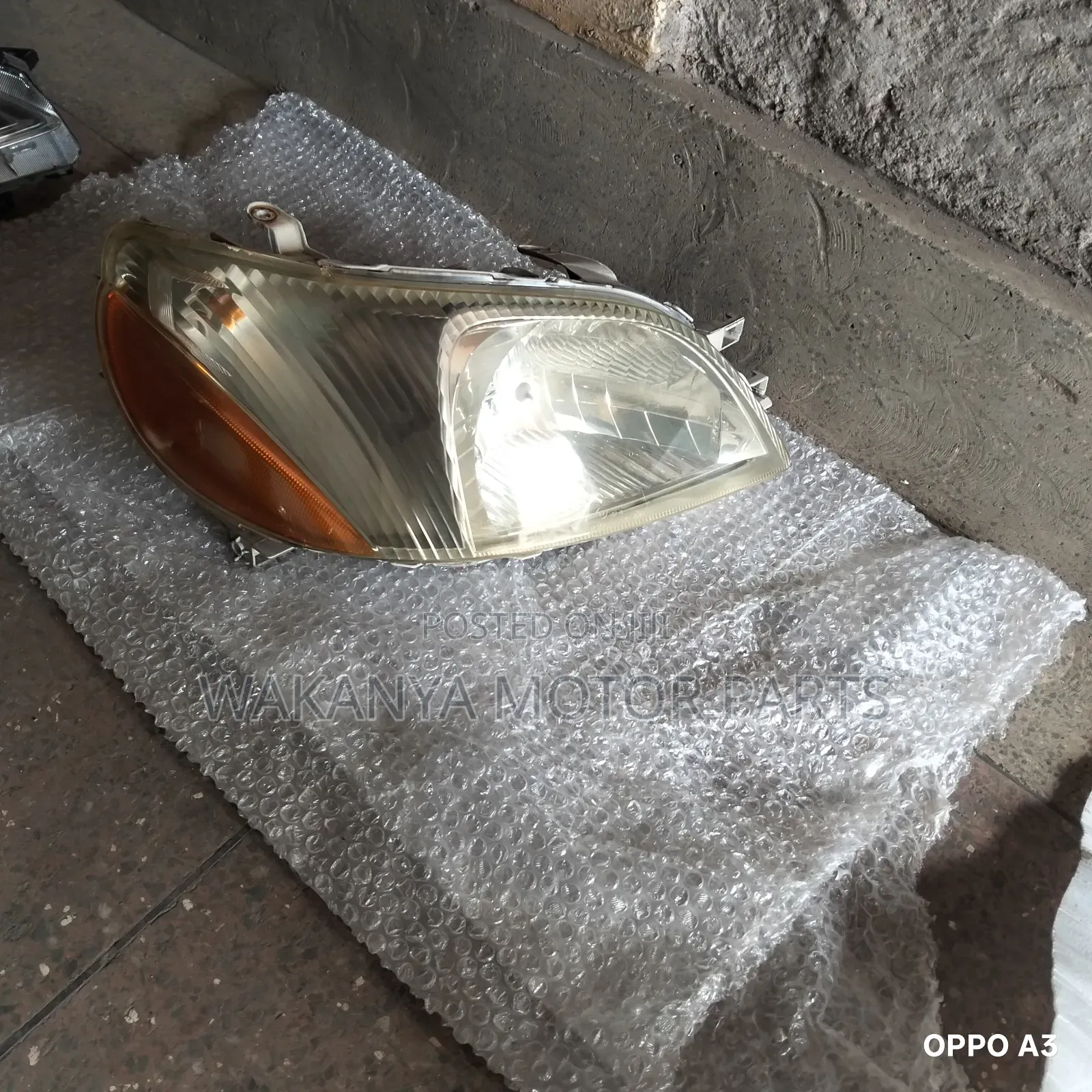Toyota Platz Non Xenon Headlamp, Ex Japan Original Parts