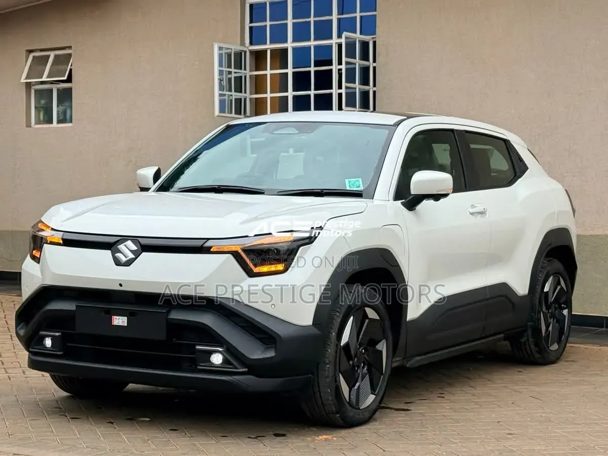 Suzuki Vitara 2025 White