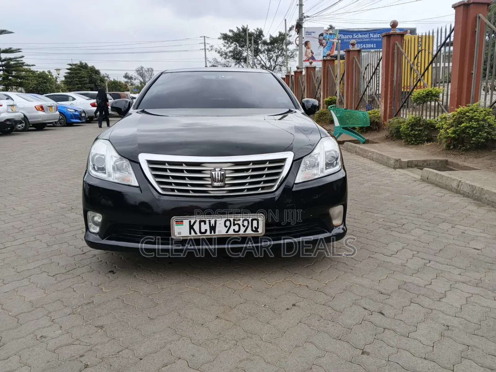 Toyota Crown 2013 Black