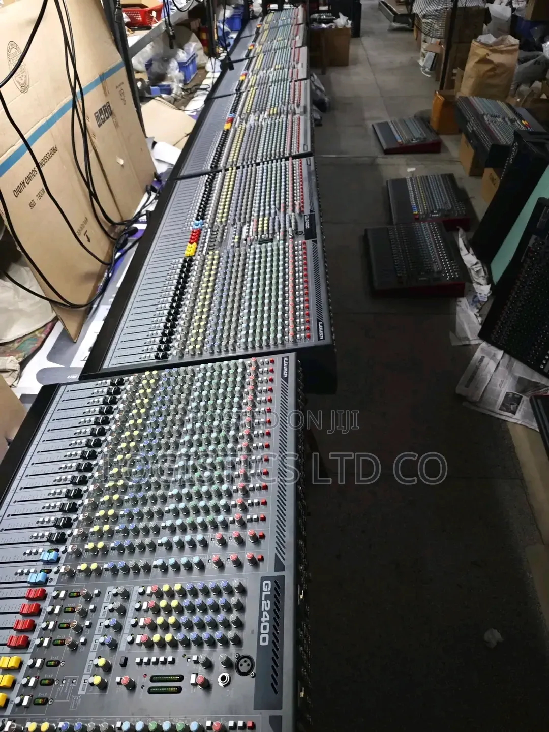 Allen Heath Gl2400-24-Channel Live Console Mixer