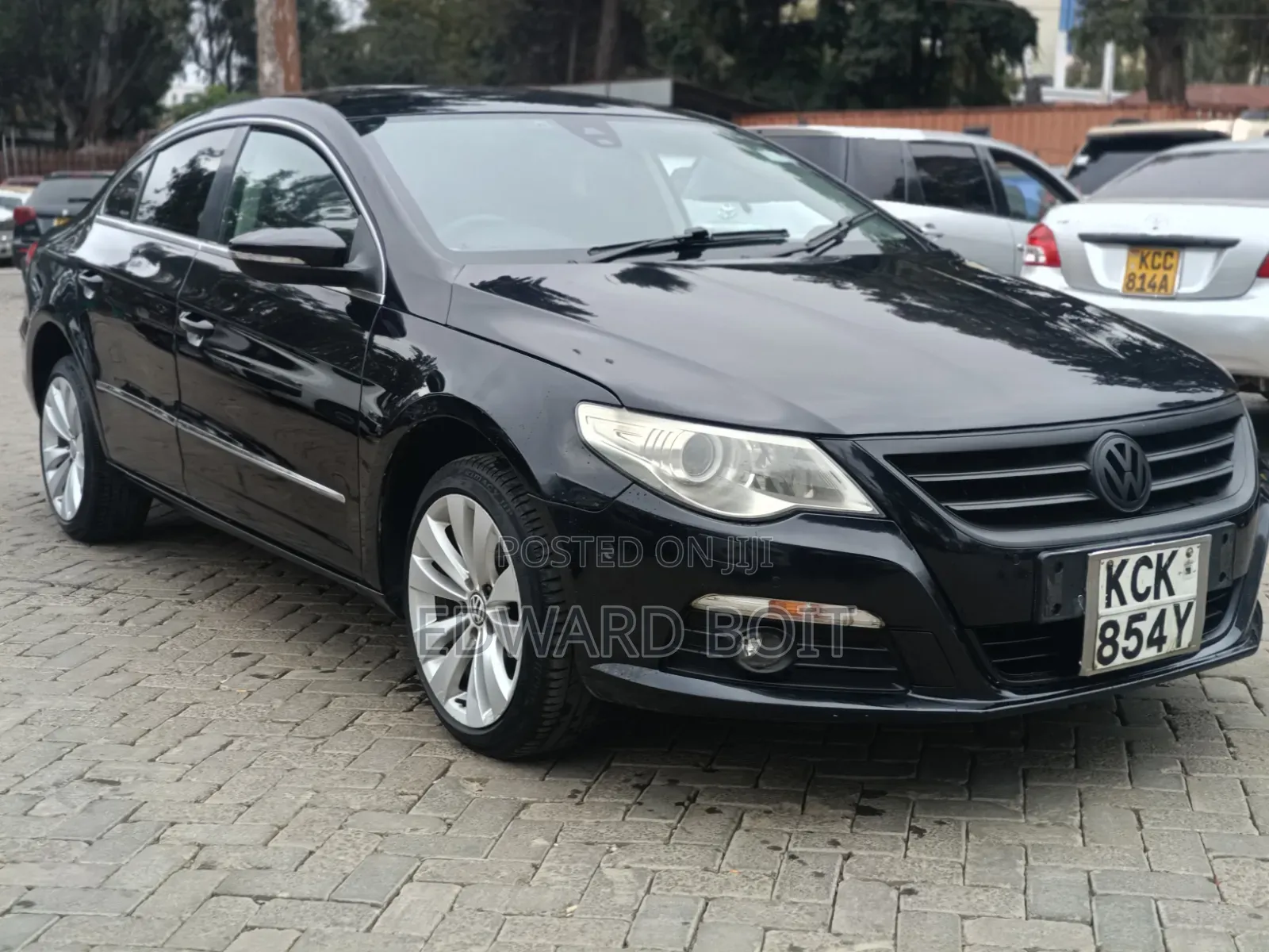 Volkswagen Passat 2010 Black