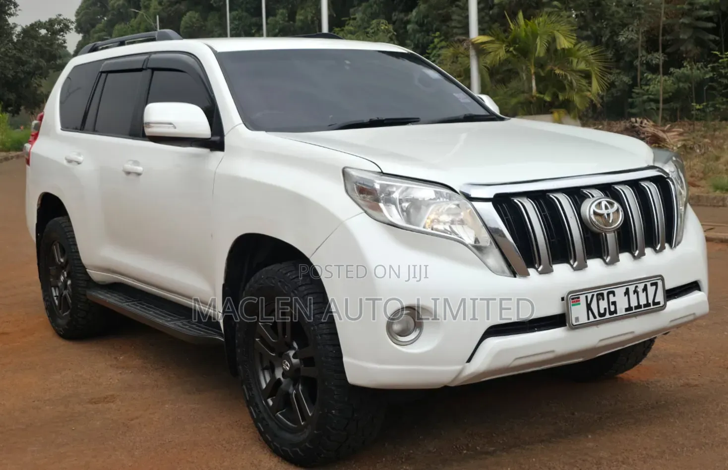 Toyota Land Cruiser Prado 2010 White