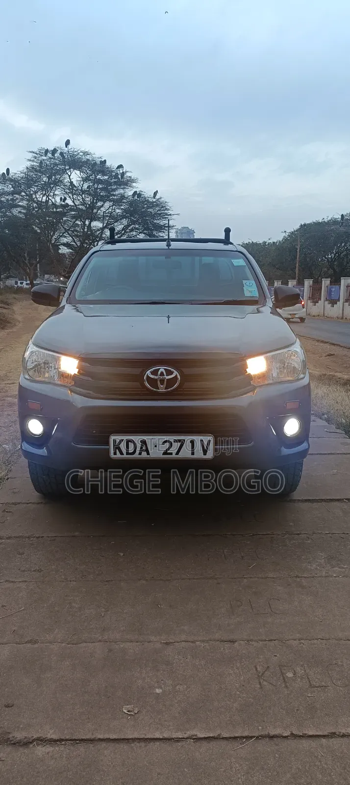 Toyota Hilux 2020 Gray
