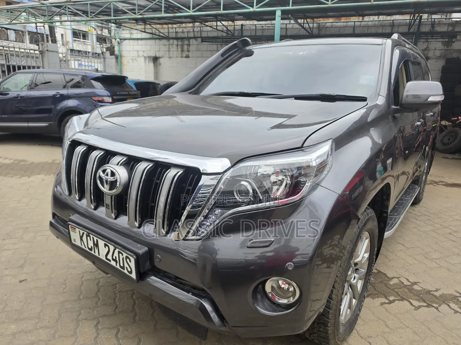 Toyota Land Cruiser Prado 2012 Gray