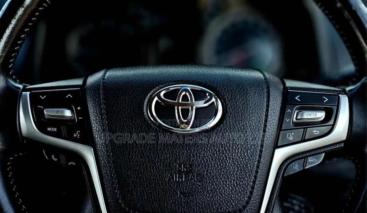 Toyota Land Cruiser Prado 2.8 2019 Black