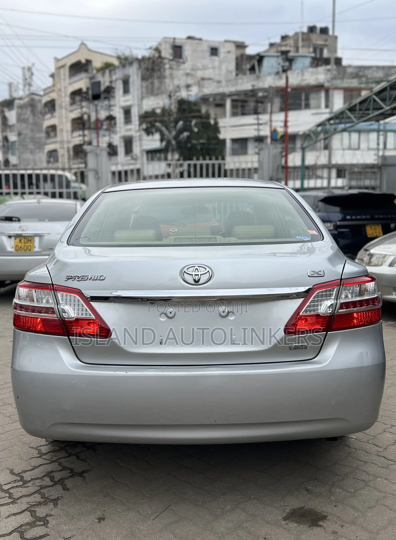 Toyota Premio 1.5 FWD 2013 Silver
