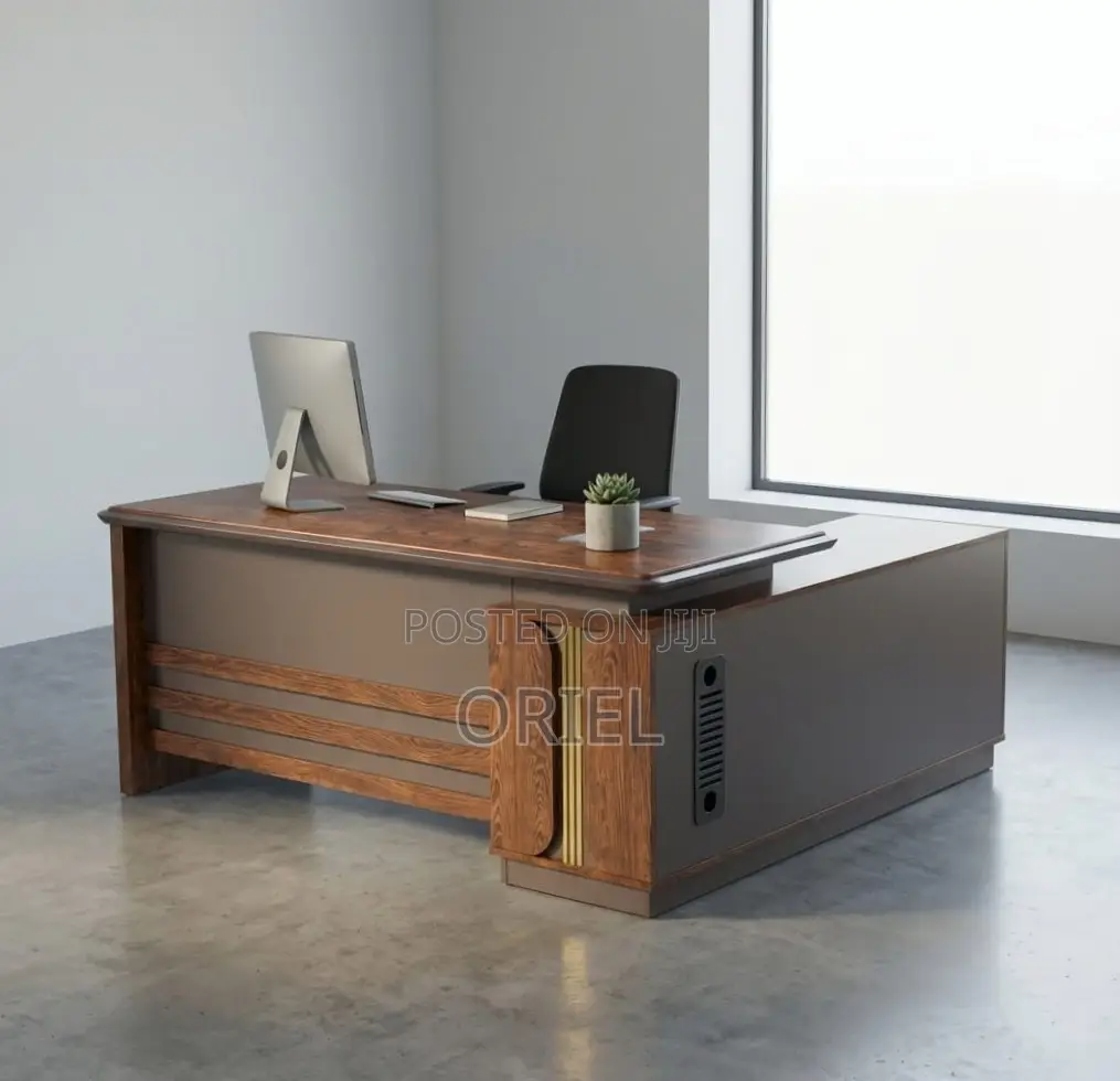 Executice Office Desk : 1.8M L-Shaped Table