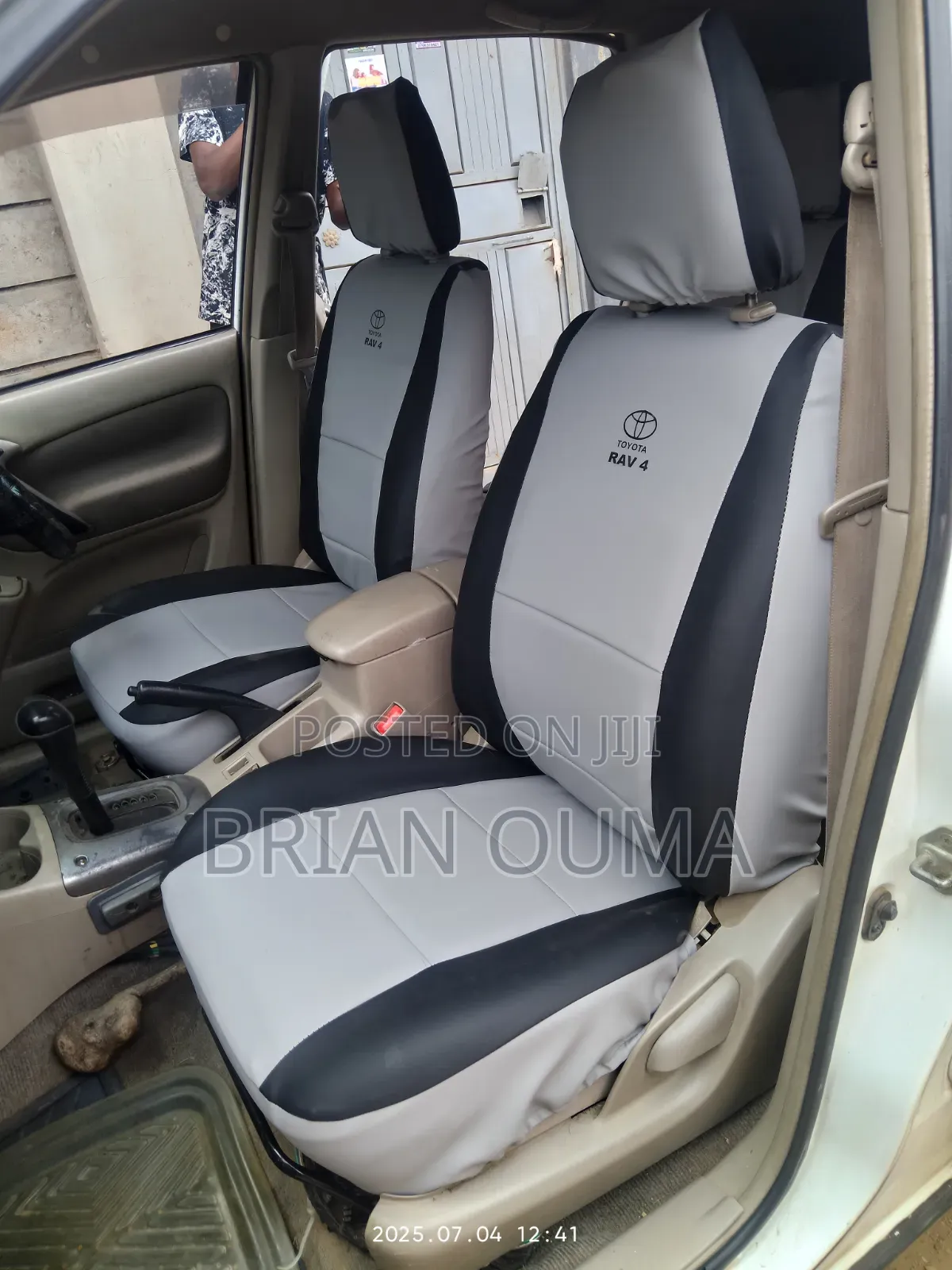 Toyota RAV4 Seat Covers – Custom Made