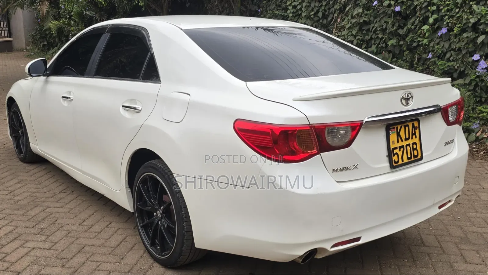Toyota Crown 2012 White
