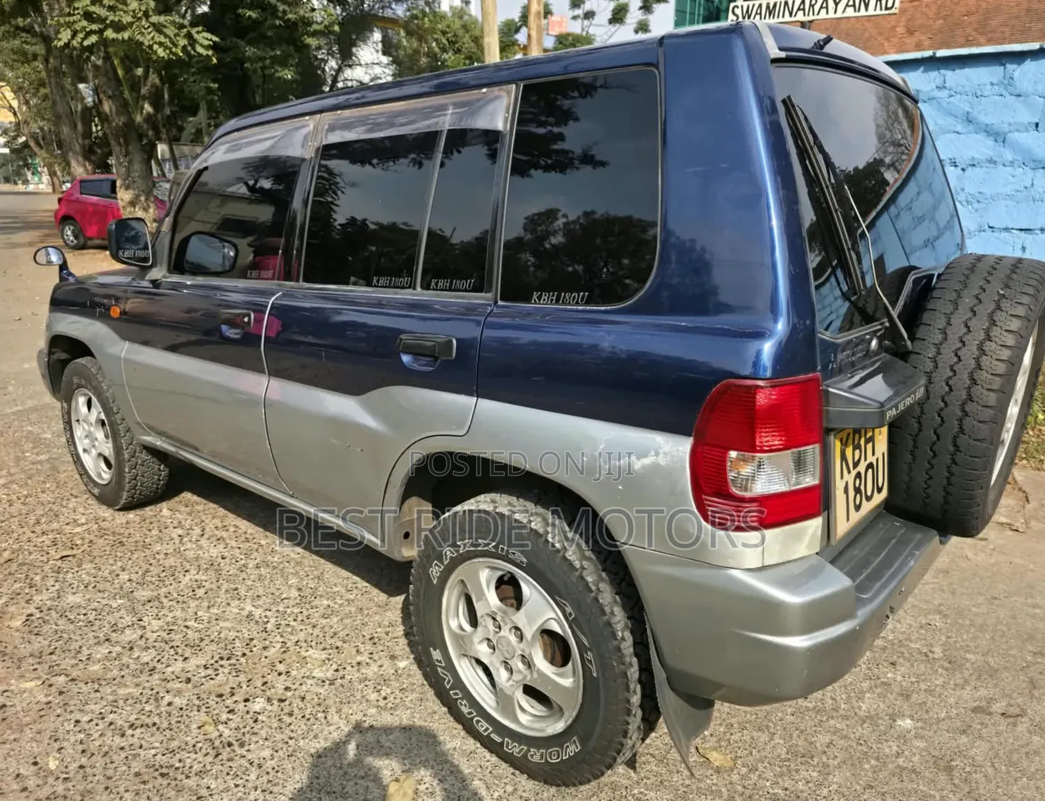 Mitsubishi Pajero IO 2002 Blue