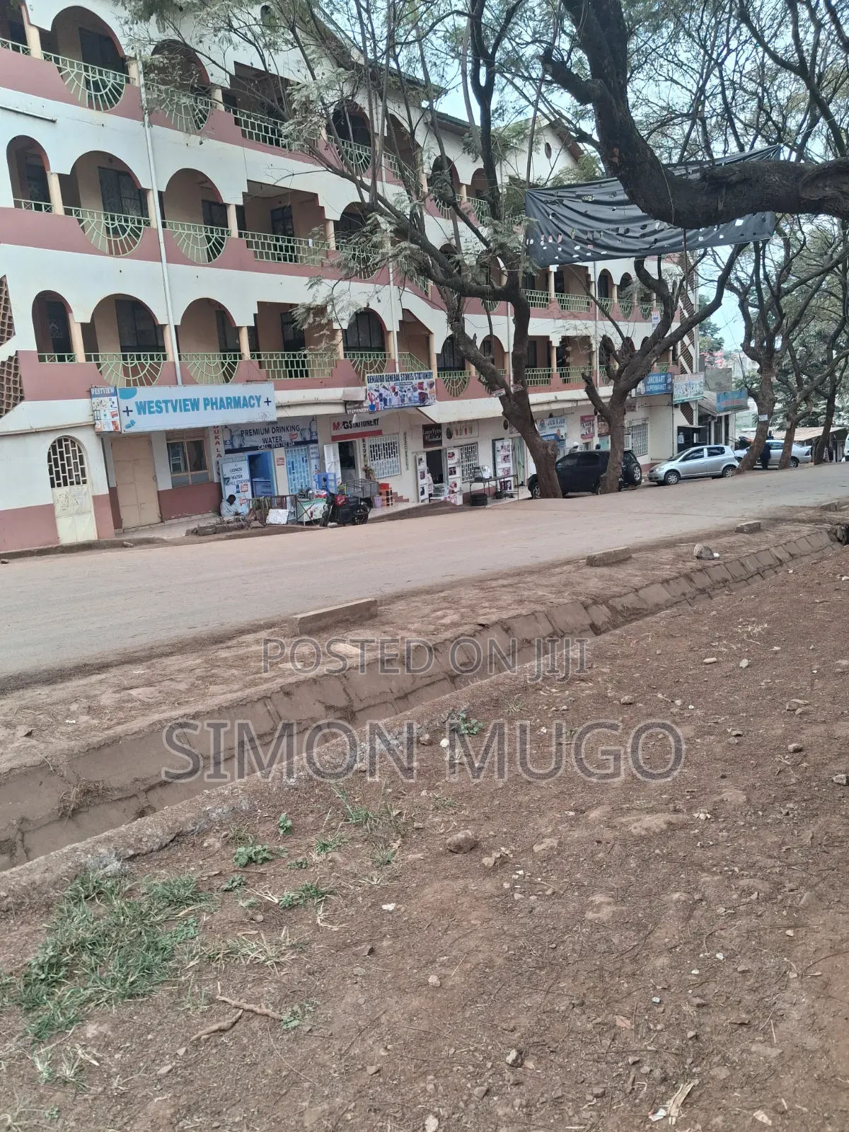 Kiamumbi Kamiti Road Prime 1/4 on Tarmac Before Police Station