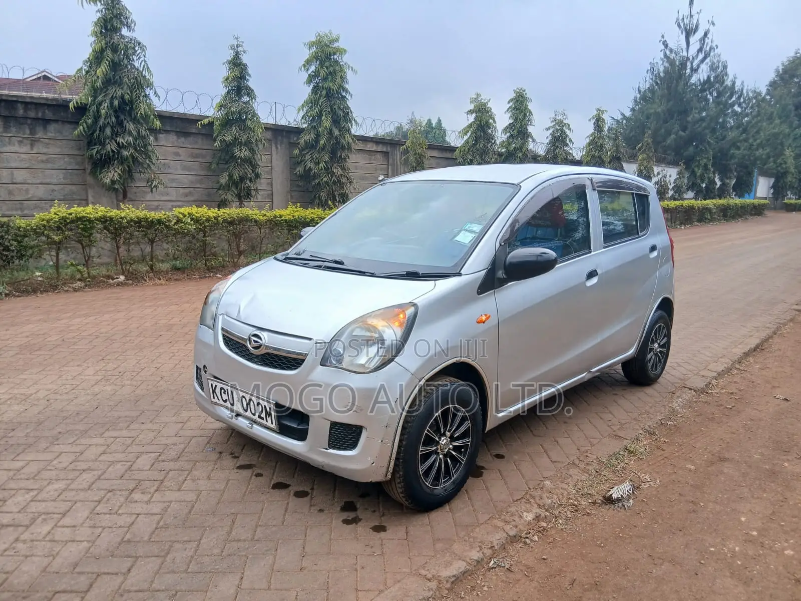 Daihatsu Mira 2012 Silver