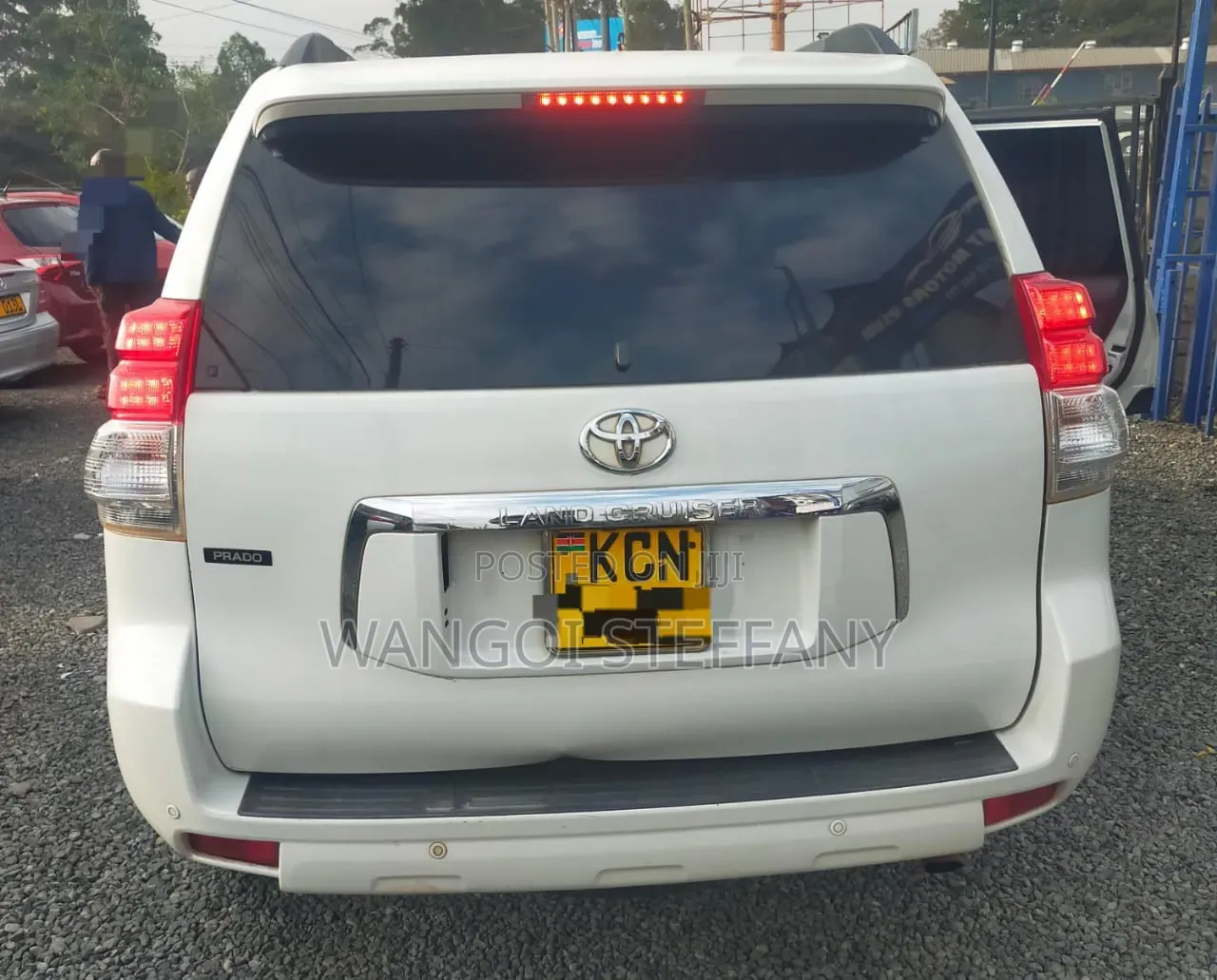 Toyota Land Cruiser Prado 2010 White