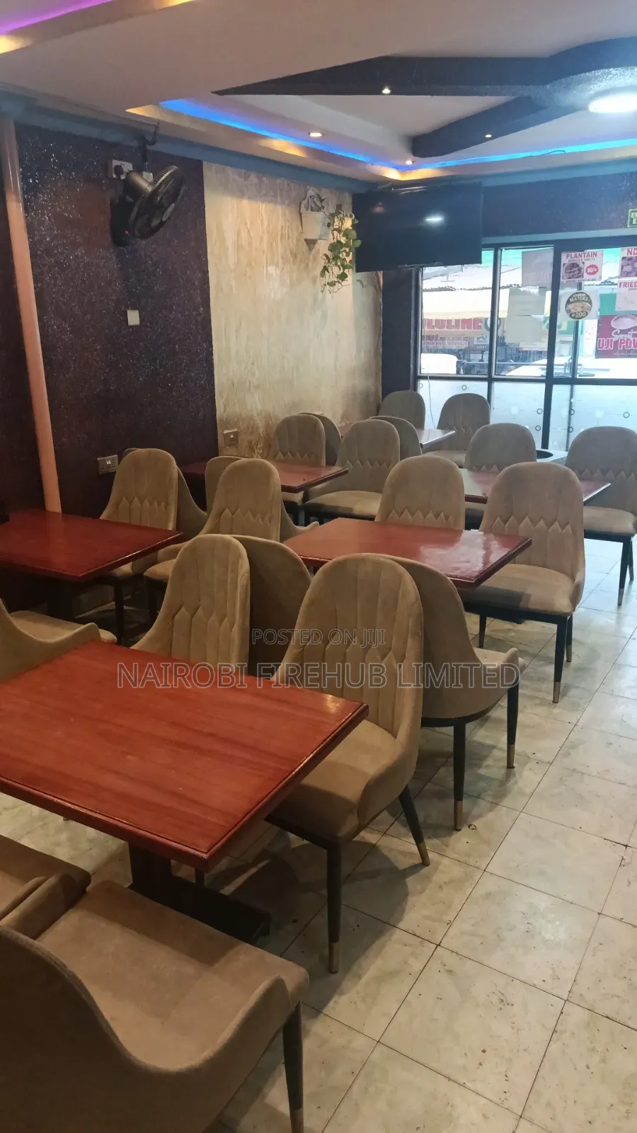 Hotel Seats and Tables