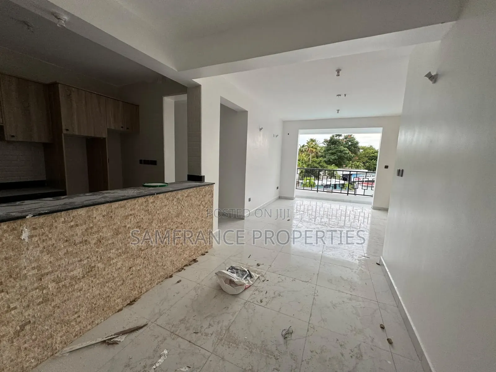 3bdrm Apartment in Courty Yard, Nyali Mkomani for sale