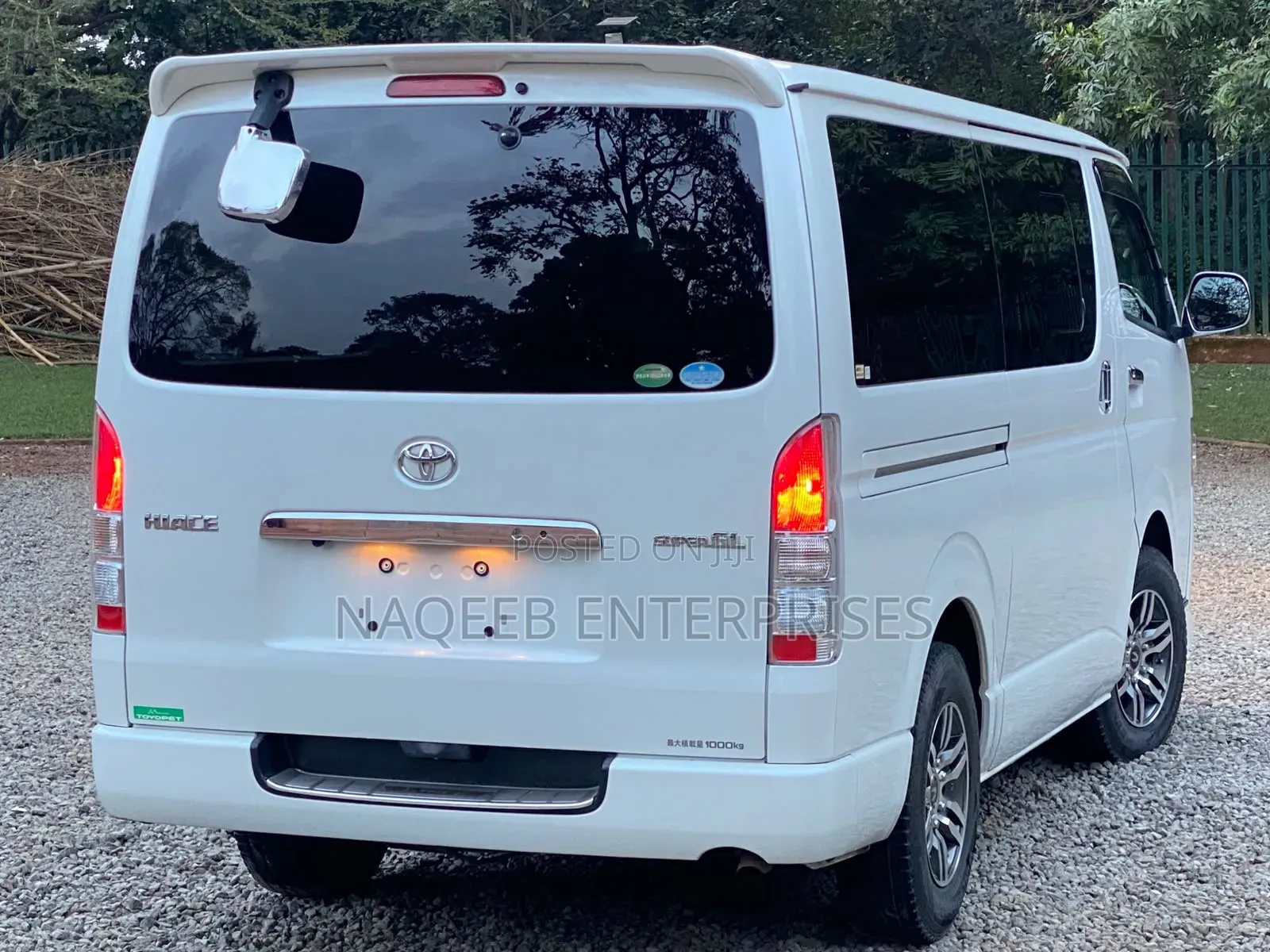 Toyota HiAce 2019 White