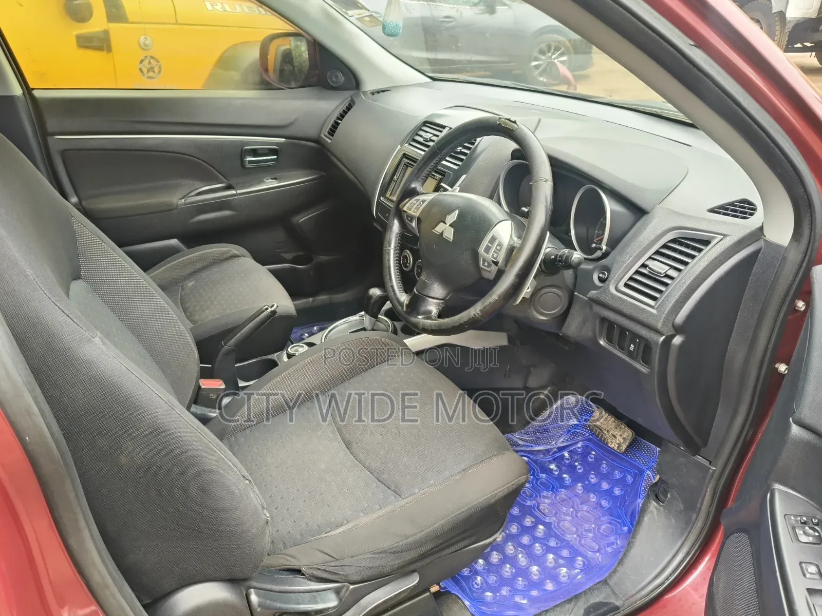 Mitsubishi RVR 2.0 2012 Maroon