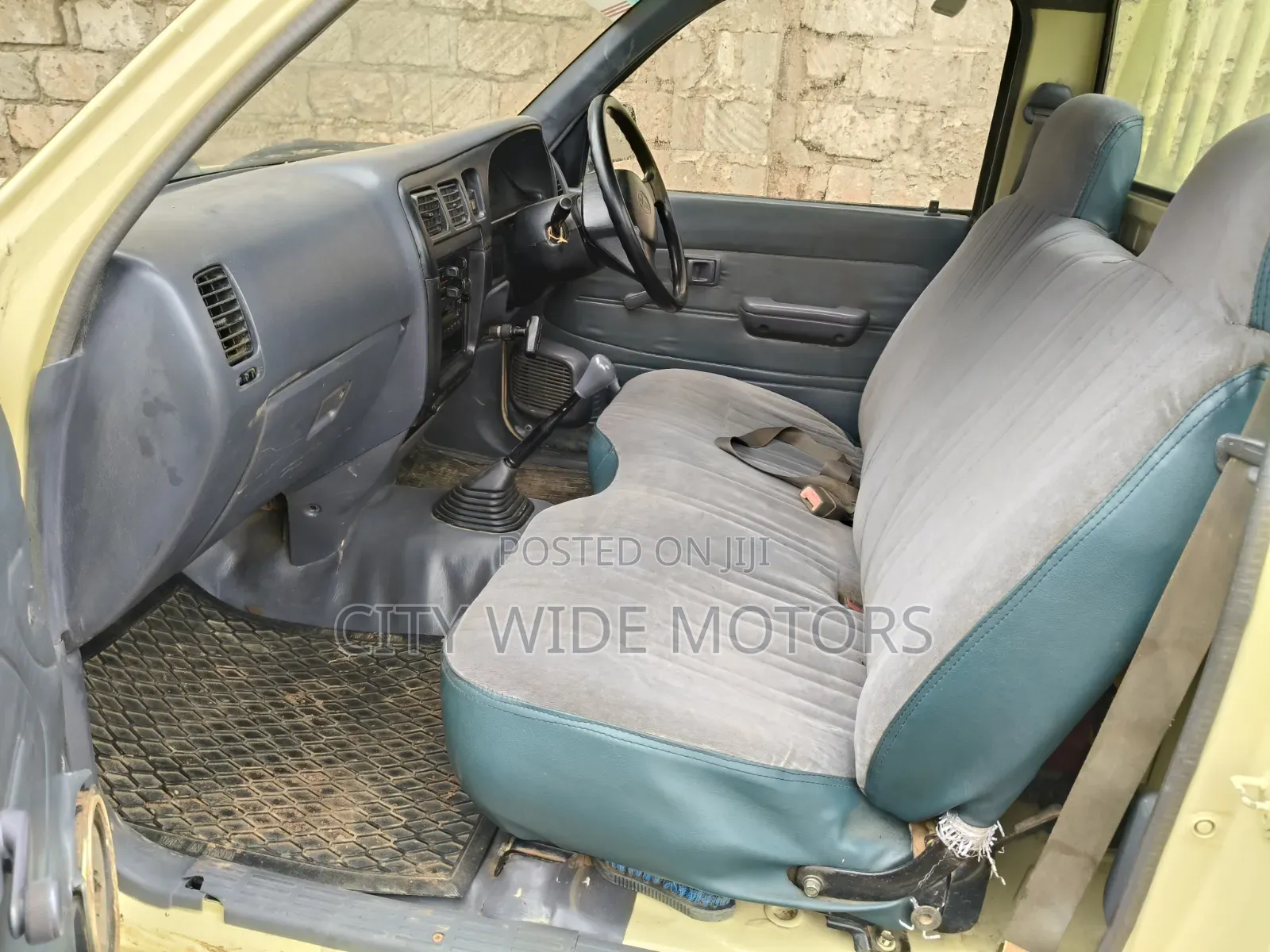 Toyota Hilux 2.5 Cab 2005 Beige