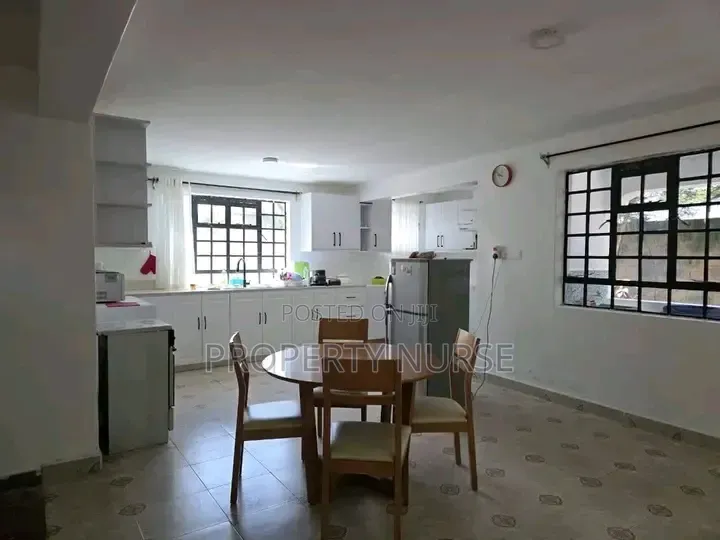 4bdrm Maisonette in Gateway Mall Area for rent