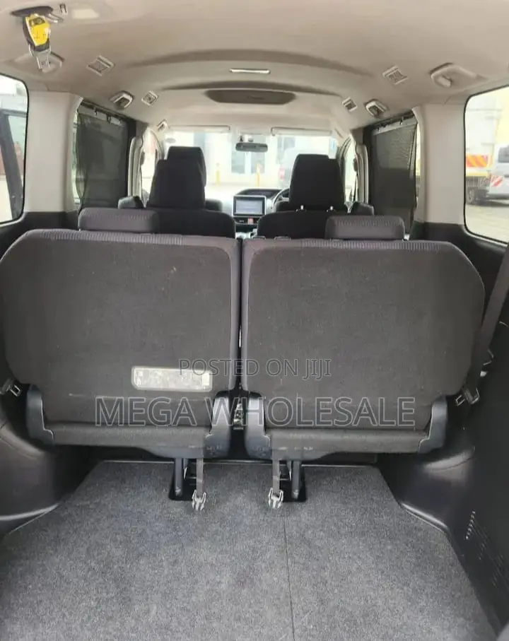 Leather Seats Toyota Voxy 2016 Hybrid Black 1800CC Petrol Engine Car