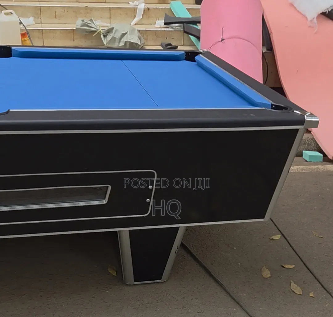 Pool Table New With Marble a Coherence Pack