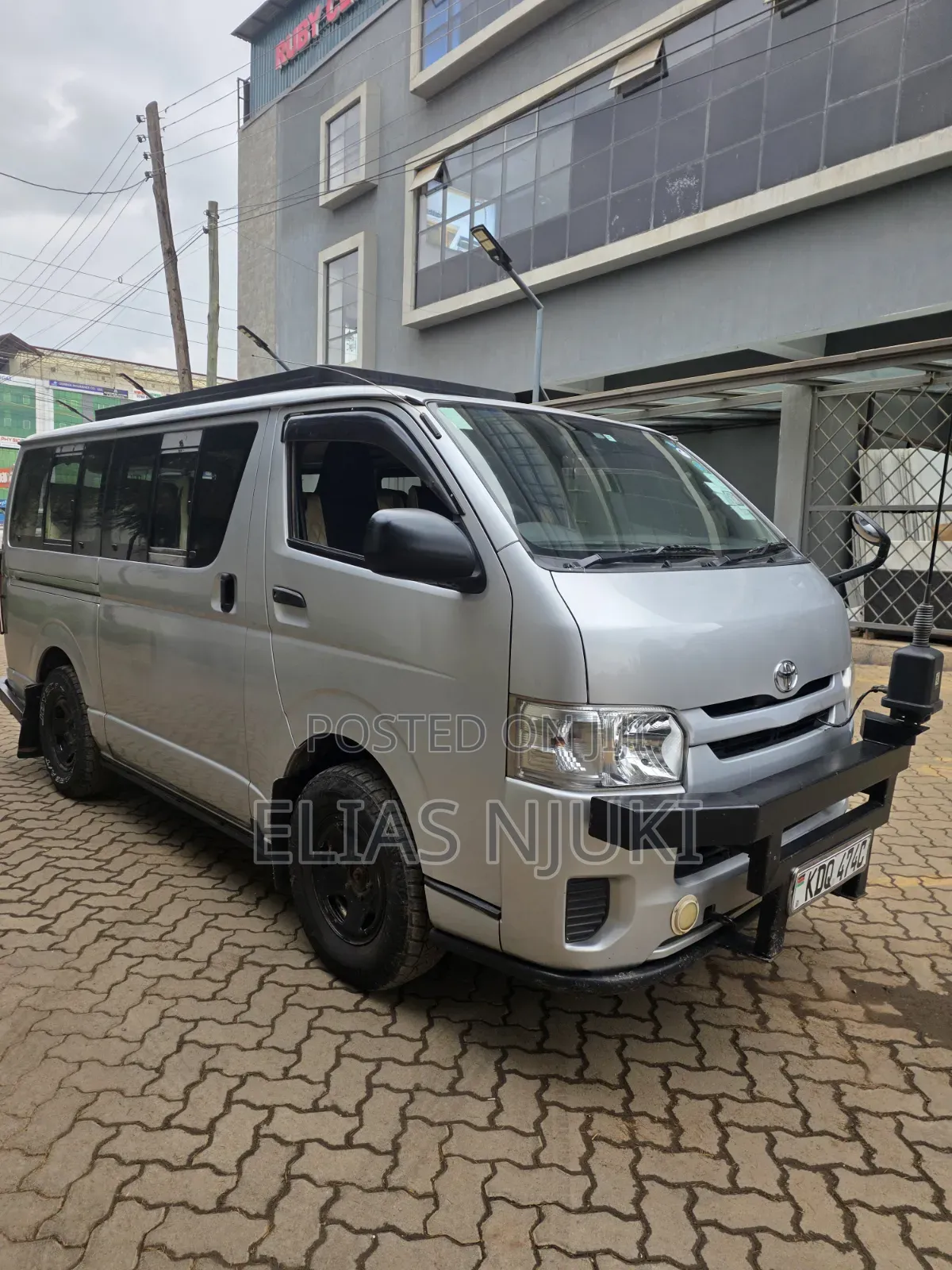 Toyota HiAce 2017 Silver